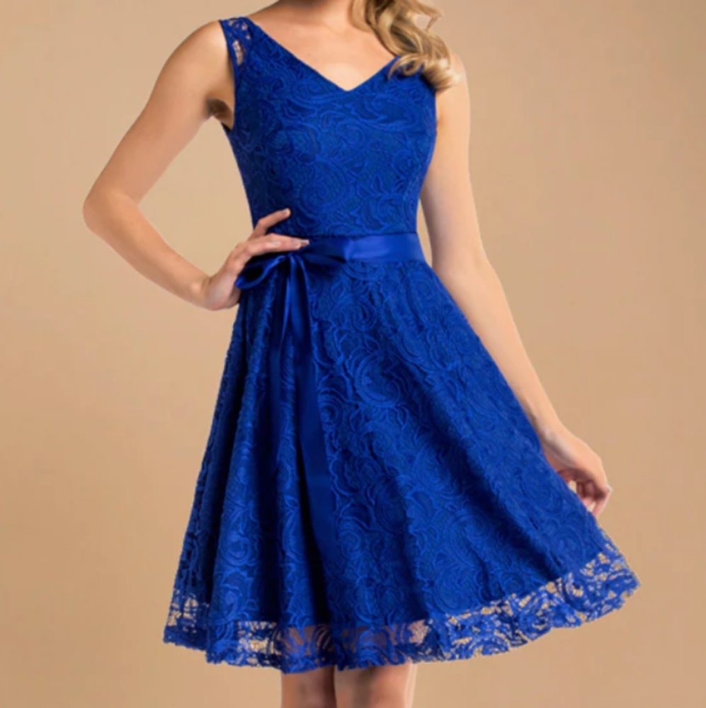 Floral Lace midi dress